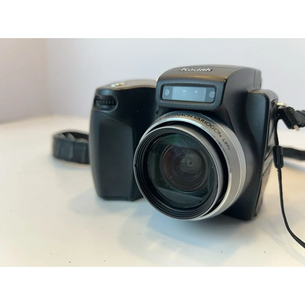 Kodak EasyShare DX6490 4MP Digital Camera Bundle - Charger, Battery , Cord
